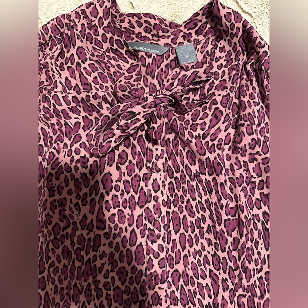 Hillard & Hanson Purple Leopard Print Bow Tie 100% Silk Blouse - Picture 7 of 9